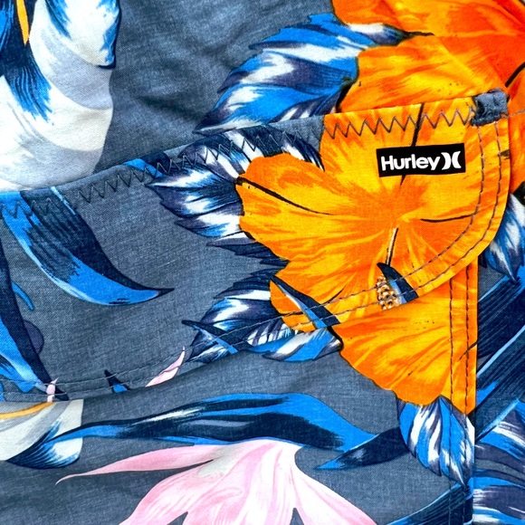 HURLEY XL HIBISCUS VOLLEY SWIM SHORTS,4 WAY STRETCH, WATER REPELLENT, WITH LINER - Picture 13 of 14